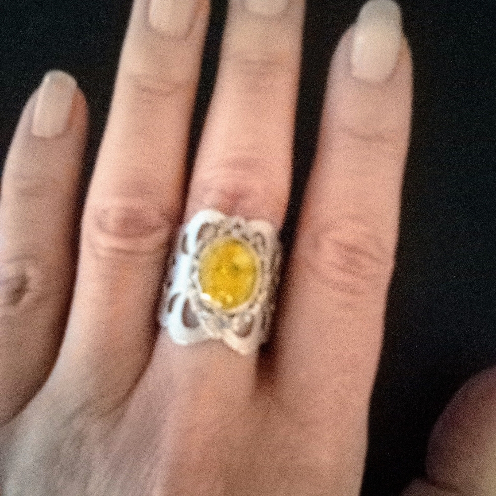 ‼️On Sale‼️Citrine Chips Matte Silver Band/Cuff Ring
